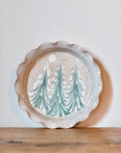 Load image into Gallery viewer, Ceramic Pie Dish Baking Winter Tree Holiday Stoneware