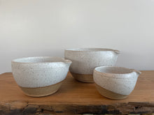 Load image into Gallery viewer, Set of 3 hand throne stoneware mixing bowls