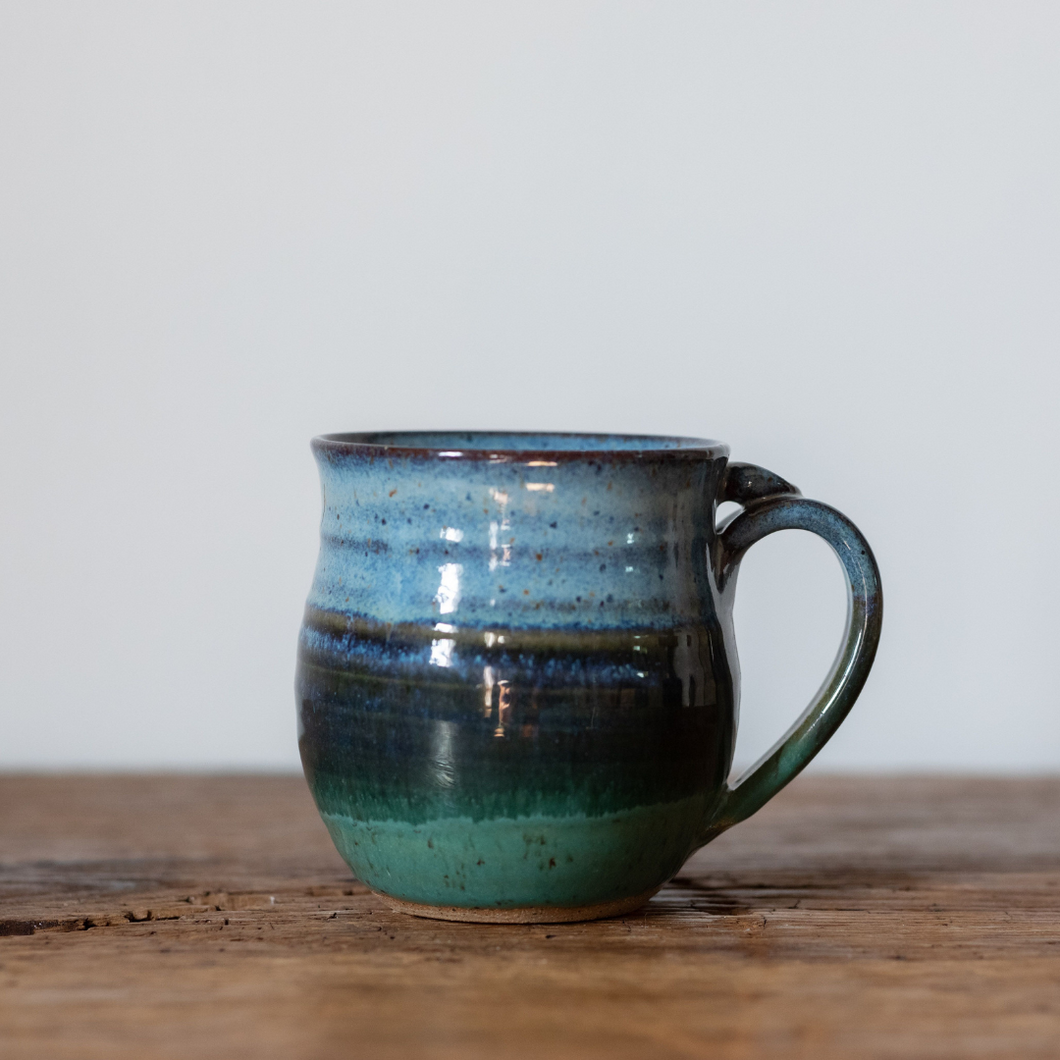 Hand Thrown Pottery Mug - 14oz mug