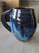 Load image into Gallery viewer, Bulbous Shape Handmade Coffee Mug
