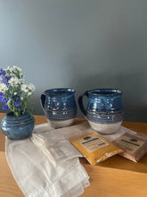 Load image into Gallery viewer, Artisan Ceramic Pottery gift box 

