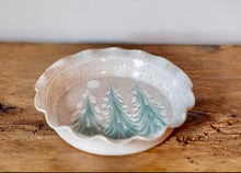 Load image into Gallery viewer, Ceramic Pie Dish Baking Winter Tree Holiday Stoneware
