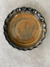 Load image into Gallery viewer, Hand carved Pie Dish casserole serving tray plate platter wheat grass
