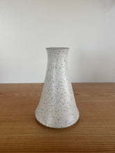 Load image into Gallery viewer, Windowsill handthrown bud vase flower vase
