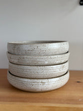 Load image into Gallery viewer, Set of 4 hand thrown pottery stoneware clay bowls
